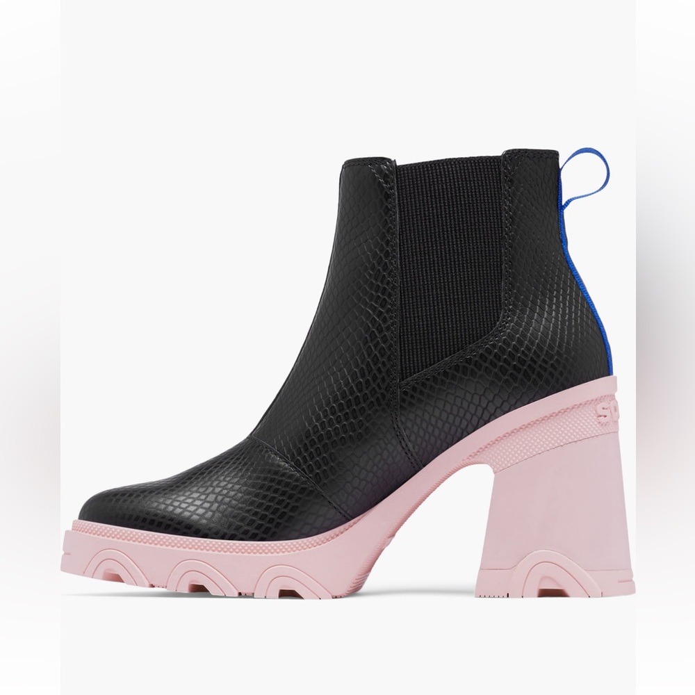 SOREL Brex Waterproof Platform
Block Heel Chelsea Boot Black and Pink size 9.5